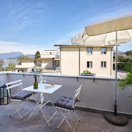 The - Regarda Travel * バルドリーノ