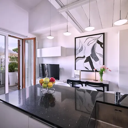 The - Regarda Travel アパート