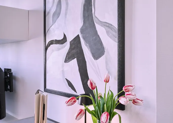 The - Regarda Travel * バルドリーノ